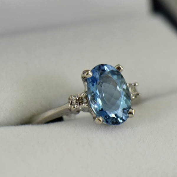 Intense Blue Natural Aquamarine Classic Engagement Ring in White Gold 3