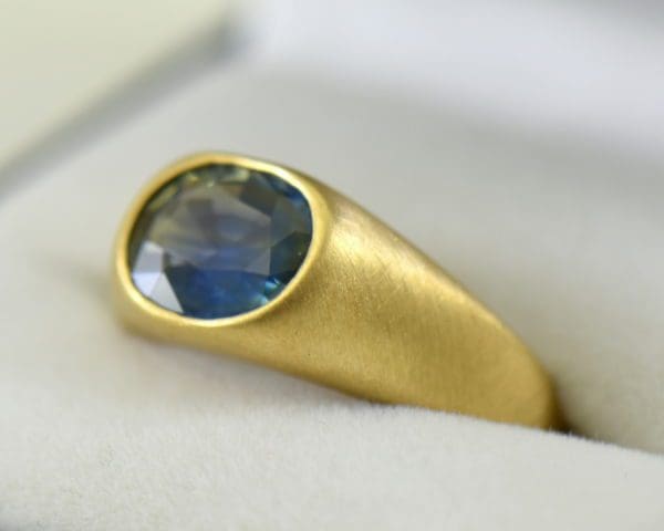 Kabana Estate Bicolor Teal Blue Sapphire Gents Ring 2.JPG