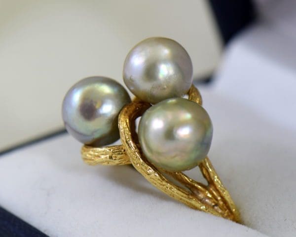 1960s cocktail ring with 3 baroque grey pearls in textured yellow gold 3.JPG