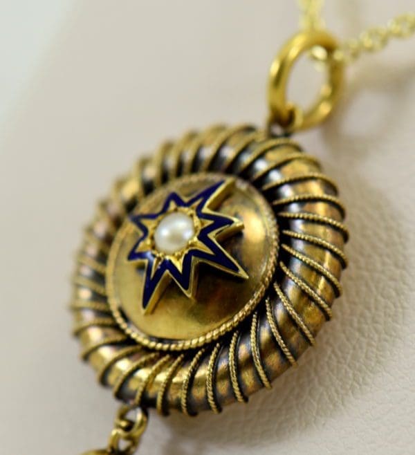 Victorian Locket 15k yellow gold with enamel star and pearl circa 1860 3.JPG