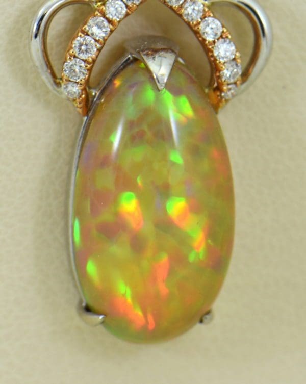 Ethiopian Opal Pendant In Twotone Gold with Snakeskin pattern 5.JPG