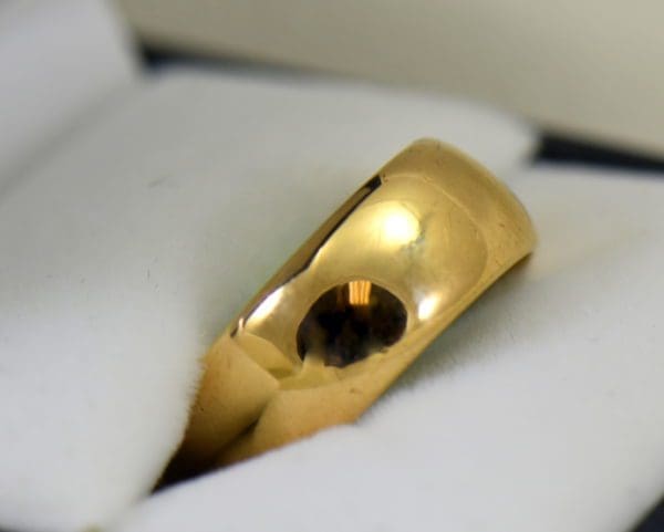antique 7mm wide yellow gold wedding band 2.JPG