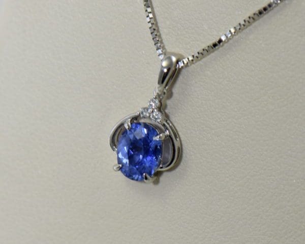 ceylon blue sapphire diamond pendant in white gold 5.JPG