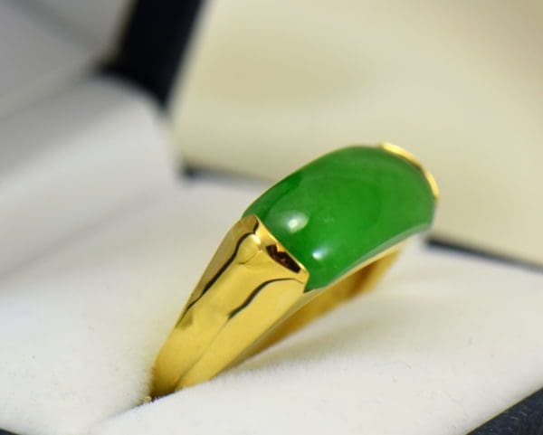 estate 18k yellow gold saddle ring with fine green jadeite jade 2.JPG