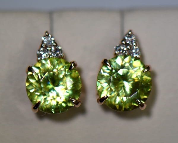 green sphene pendant and earring set in rose gold 3.JPG