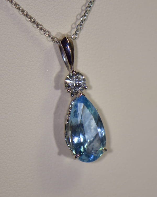 santa maria aquamarine pear drop pendant with diamond accent in white gold 4.JPG