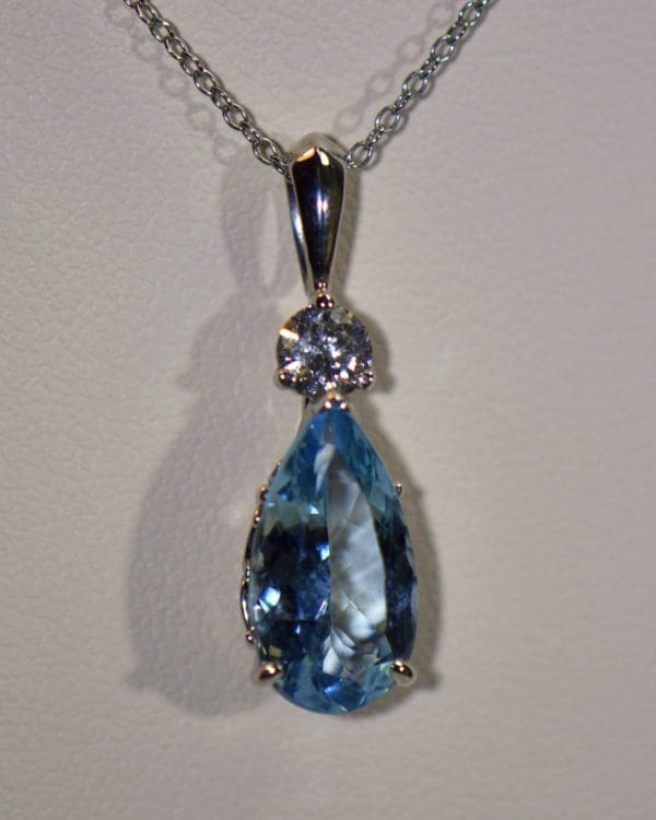 santa maria aquamarine pear drop pendant with diamond accent in white gold 5.JPG