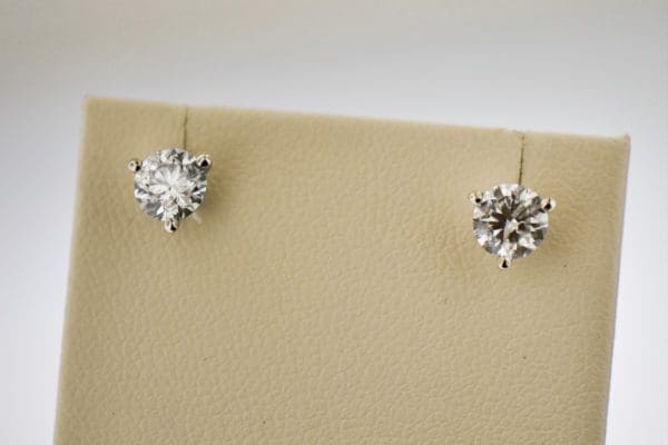 14kw 1.4ctw round diamond stud earrings large size 3