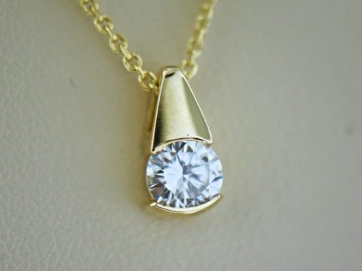 round diamond solitaire pendant yellow gold .80ct 2