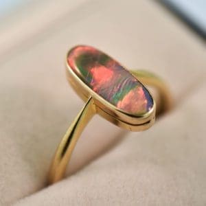 antique british 18k gold opal doublet solitaire ring