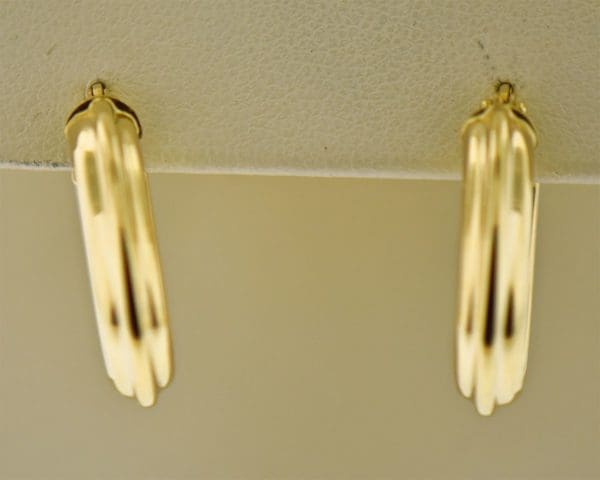 classic ribbed gold hoop earrings 14k 3