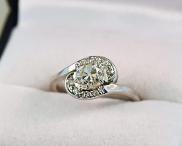 vintage 1ct old mine cut diamond engagement ring