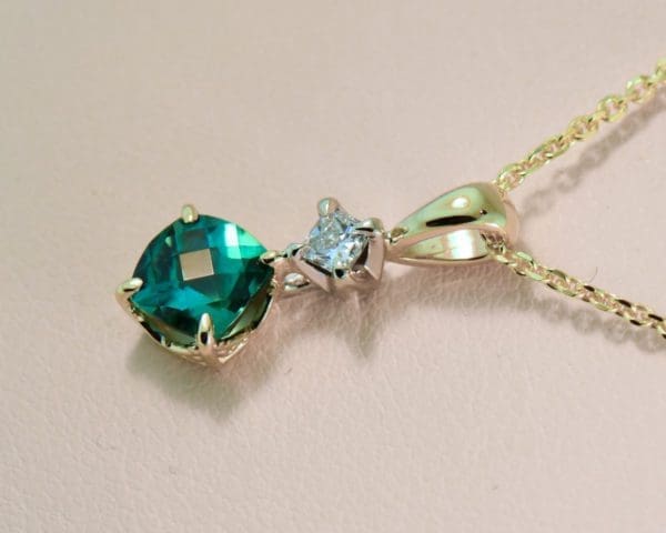 teal tourmaline and diamond pendant in gold 3