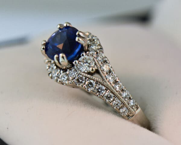 vintage style round blue sapphire and diamond ring white gold 3
