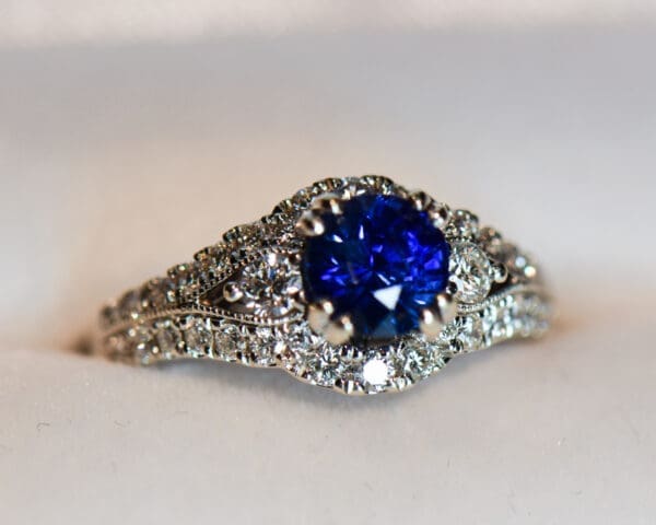 vintage style round blue sapphire and diamond ring white gold 5