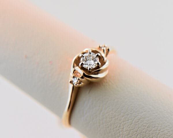 carved rose floral gold and diamond antiqued engagement ring 4
