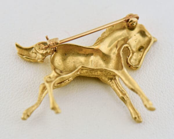 adorable pony pin gold equestrian brooch 3