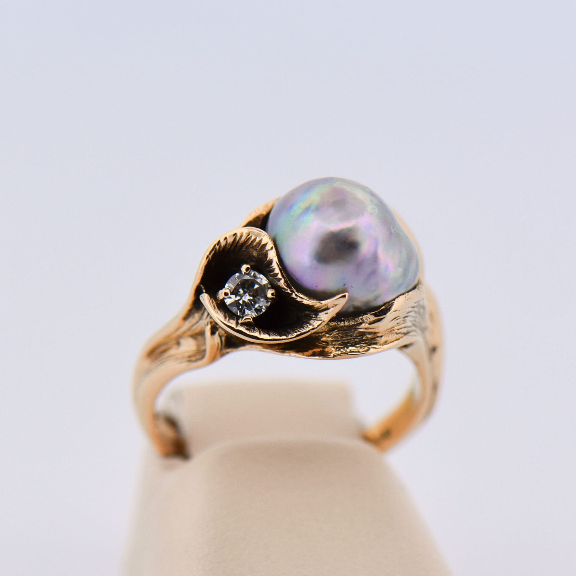 1960s vintage carved gold floral ring with baroque grey pearl and diamond 5