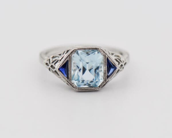 art deco filigree ring with aquamarine and sapphire