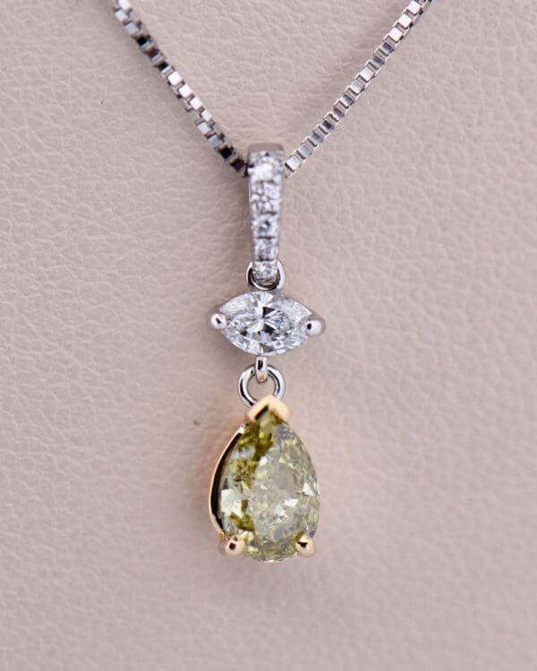 rare chameleon diamond color shifting pendant 5