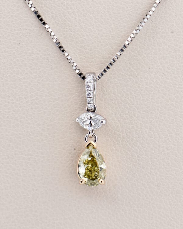 rare chameleon diamond color shifting pendant