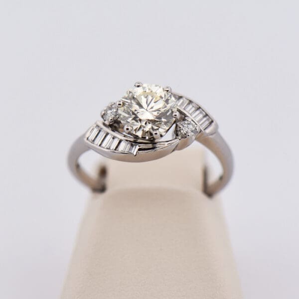 vintage diamond eye shaped ring with bargain 1ct vs diamond center 4