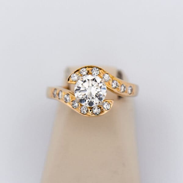 estate gold swirl ring with 1.5ct diamond center 3